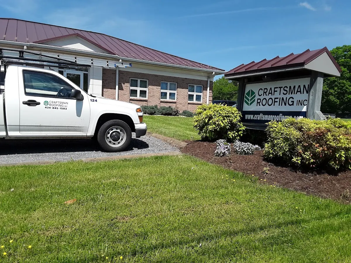 Quality Ice Dam Removal by experienced craftsmen in Laurel Heights